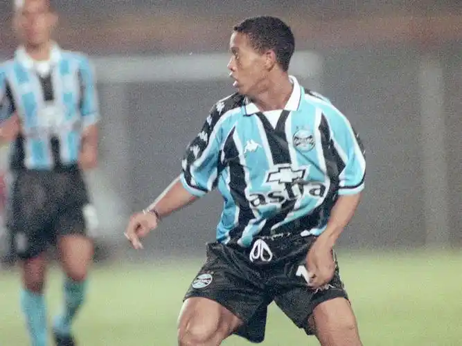 赛中创造惊 赛中创造惊